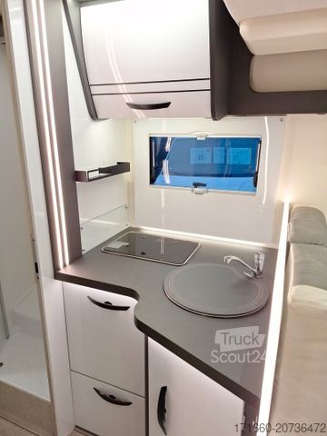 Ημιενσωματωμένο αυτοκινούμενο τροχόσπιτο FORSTER T FT745EB