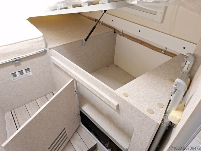 Ημιενσωματωμένο αυτοκινούμενο τροχόσπιτο FORSTER T FT745EB