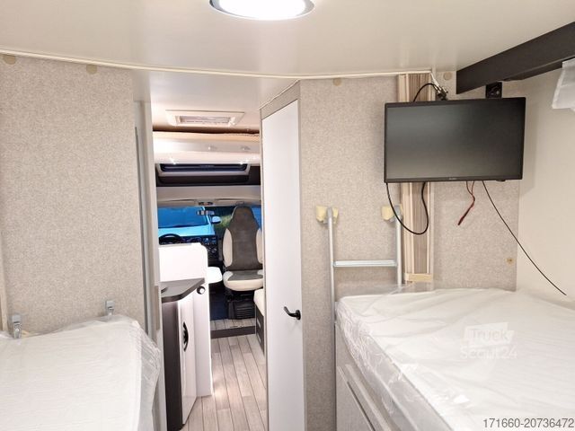 Ημιενσωματωμένο αυτοκινούμενο τροχόσπιτο FORSTER T FT745EB