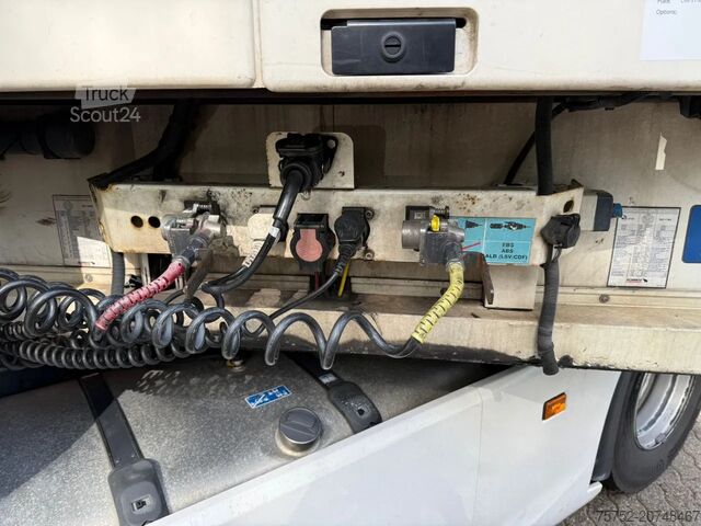 Refrigerated/frozen transport Schmitz Cargobull SKO 24 5x Meatrails Rohrbahnen Fleisch Carrier ...