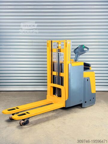 Conducteur de gerbeur Jungheinrich ERD 220 - Service Neu - Batterie 91% - Nur 4.165 Std.-2,01m