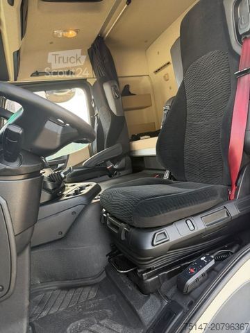 Gefahrgut LKW MERCEDES-BENZ 1840 Actros ADR Klima