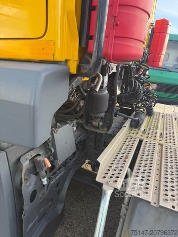 Gefahrgut LKW MERCEDES-BENZ 1840 Actros ADR Klima