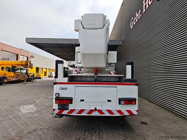 Plataforma elevadora Mercedes-Benz Axor 1833 4x2 Bronto Skylift S32XDT
