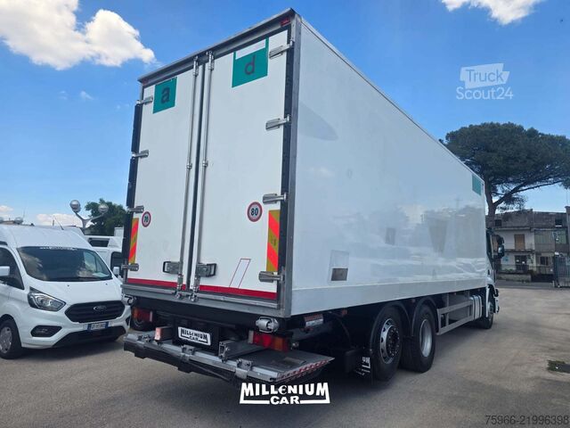 Hladilni tovornjak Iveco STRALIS 260S36 CELLA 8,60 SPONDA EURO 6