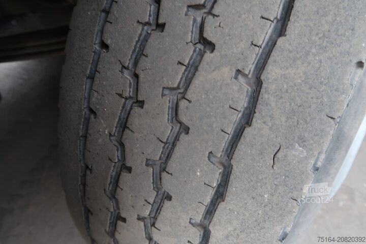 Třístranný sklápěč Volvo FMX 460 8x4 Bordmatik