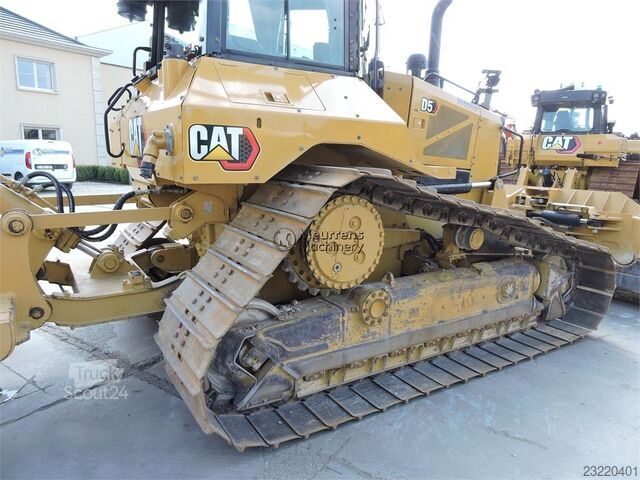 CAT D5 με αναμοχλευτή εδάφους Caterpillar D5 Ripper