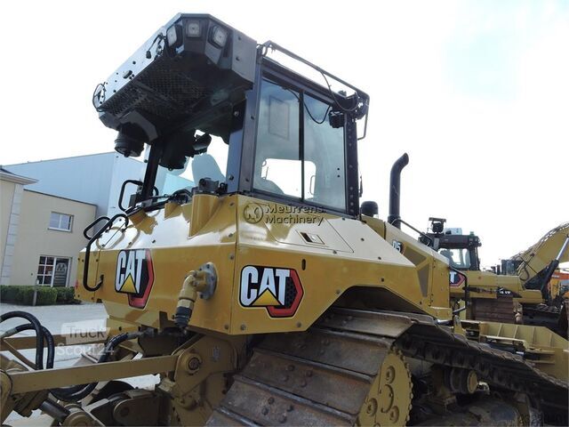 CAT D5 με αναμοχλευτή εδάφους Caterpillar D5 Ripper