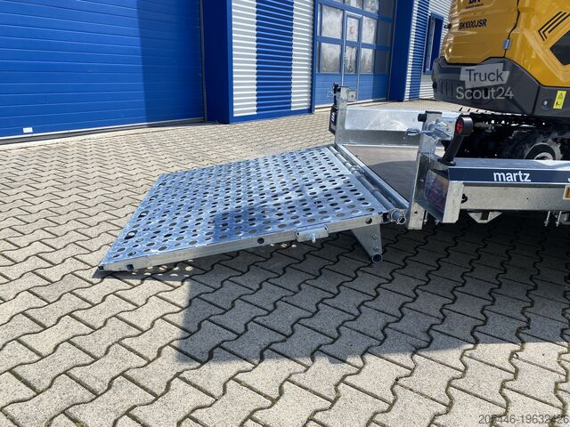 Mini excavator cu încărcător redus + pachet de accesorii Berger Kraus BK1000JSR mit Schwenkarm *HERBSTAKTION*