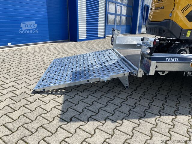 Mini excavator cu încărcător redus + pachet de accesorii Berger Kraus BK1000JSR mit Schwenkarm *HERBSTAKTION*