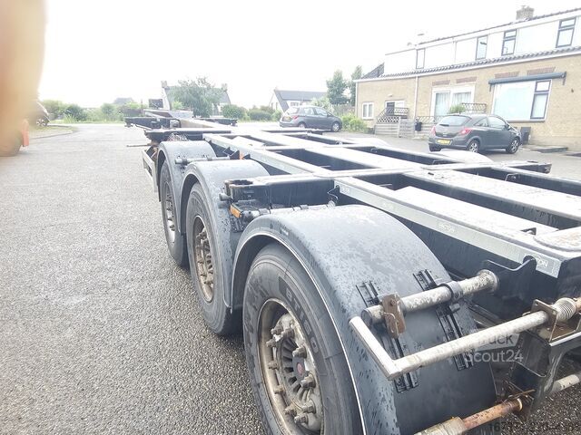 Transport av containere PACTON ET3-  MULTI CHASSIS -ALL CONNECTIONS - 3 X EXTE...