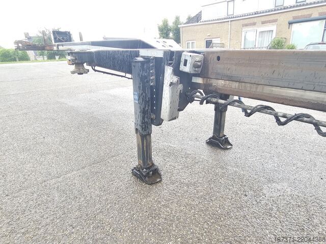 Transport av containere PACTON ET3-  MULTI CHASSIS -ALL CONNECTIONS - 3 X EXTE...
