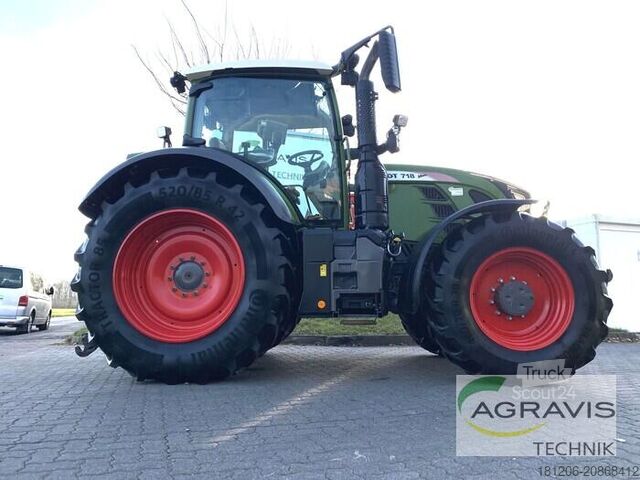 Tractor Fendt 718 VARIO S4