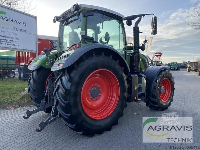 Tractor Fendt 718 VARIO S4