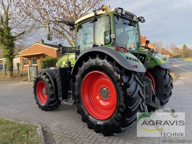 Tractor Fendt 718 VARIO S4