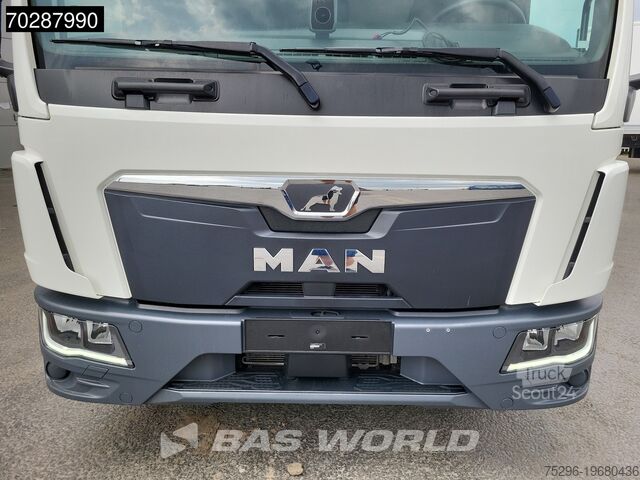 Box body MAN TGL 12.250 4X2 12tonner 1500kg Ladebordwand Aut...