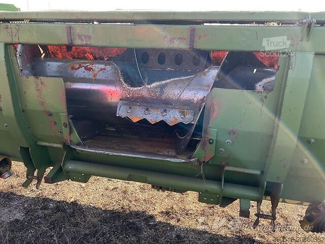 Kombajn za žetev in mlatev Krone X-DISC 6200