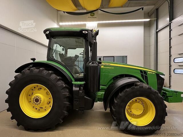 Tractor John Deere 8310R **Motor NEU**