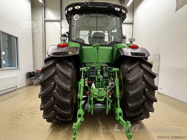 Tractor John Deere 8310R **Motor NEU**