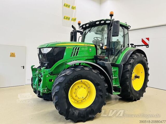 Tractor John Deere 6215R