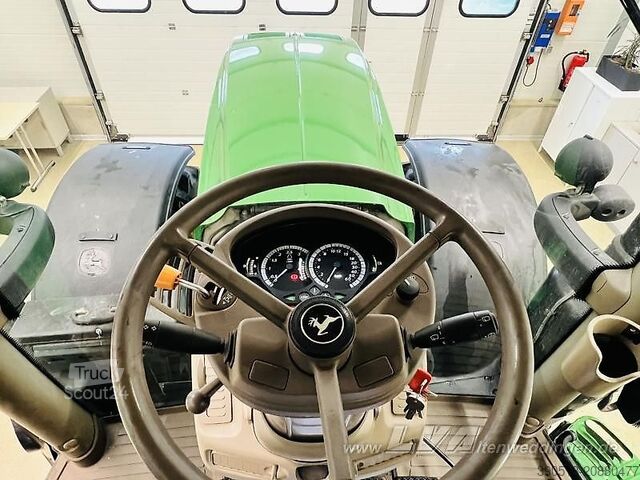 Tractor John Deere 6215R