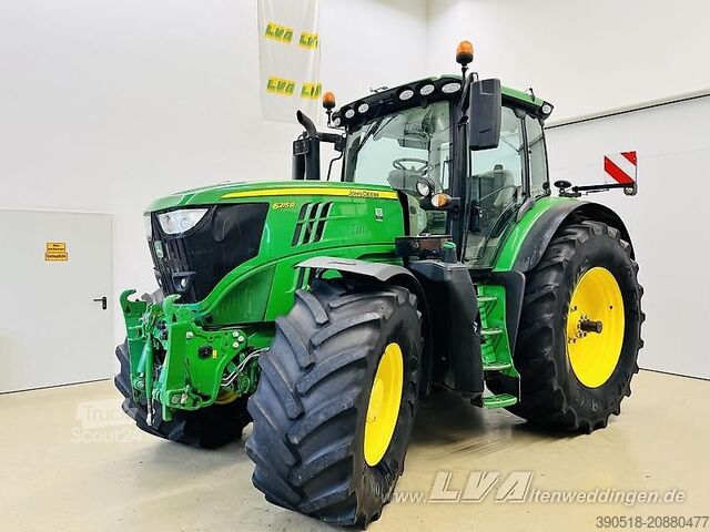 Tractor John Deere 6215R