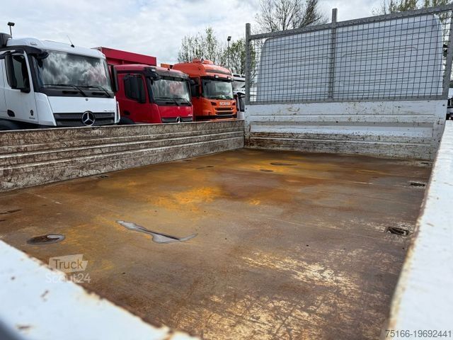 Autocamion basculant tridirecțional MERCEDES-BENZ ATEGO 816 Kipper 2-Seiten*KRAN HIAB X 078*2xAHK