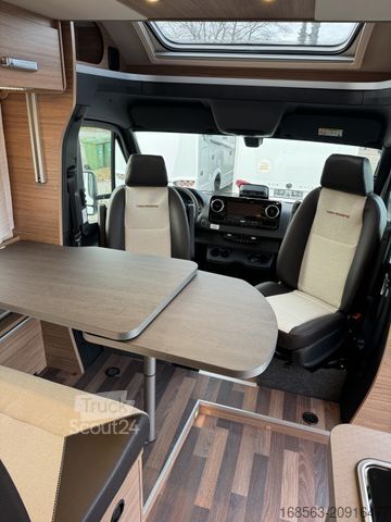 Halvintegreret autocamper WEINSBERG CaraCompact Suite 640 MEG Pepper LP91.392¤