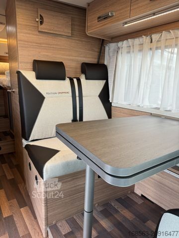 Halvintegreret autocamper WEINSBERG CaraCompact Suite 640 MEG Pepper LP91.392¤