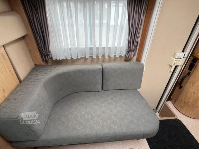 Autocaravana con alcoba CARTHAGO Mondial 57 -  Festbett - 2x Klima -