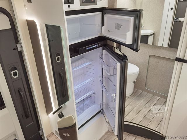 Half-integraal camper FORSTER T 699 LF / 140PS / XXL - HUBBETT & RAUMBAD