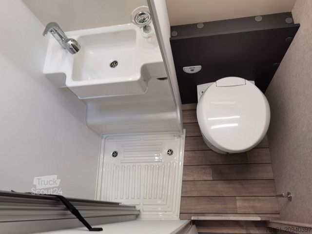 Yarı entegre karavan FORSTER T 699 EB / -2025- / EINZELBETTEN / 140-AUTOMATIK