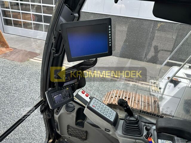 Escavatore telescopico Liebherr R 946 LC Cosben 27 Meter Telescooparm