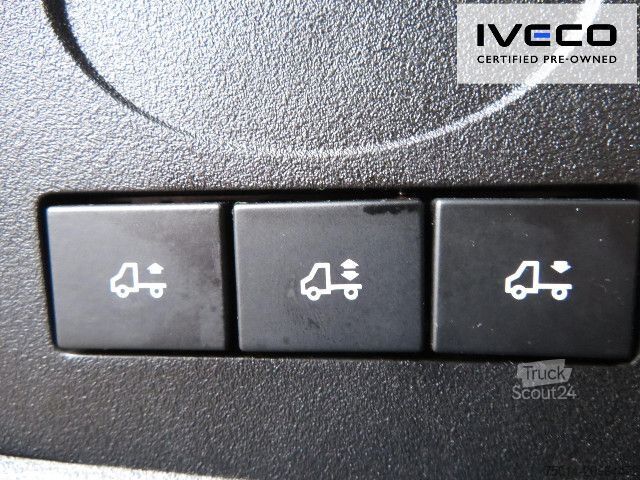 Transporter mit Koffer IVECO Daily 70C18HA8/P Koffer/LBW, Klima, NL 3183kg
