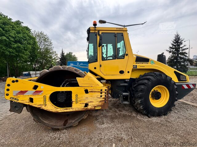 Estabilizador de solo Bomag BW 213 PDH-4i