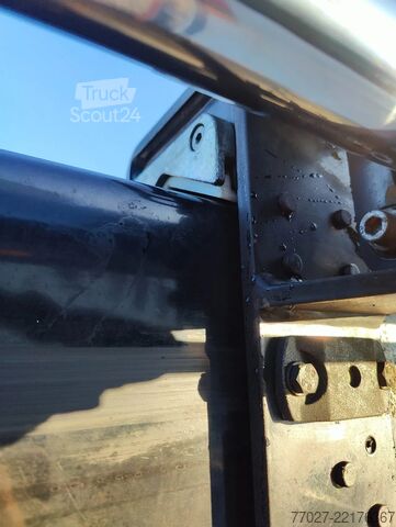 Yükleme platformu MAN TGM 18.250 Open box + HIAB 166-3