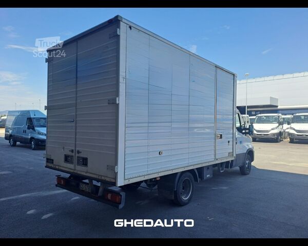 Микробус IVECO 35C14H BOX