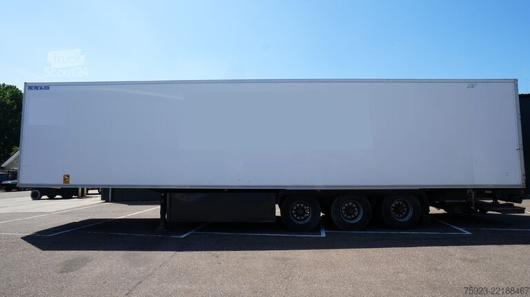 Vežimas šaldytuve ir (arba) šaldytuve LAMBERET 3 Axle frigo trailer Carrier Vector 1950 Bi-Temp