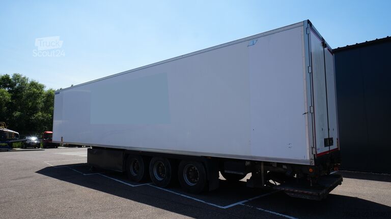 Vežimas šaldytuve ir (arba) šaldytuve LAMBERET 3 Axle frigo trailer Carrier Vector 1950 Bi-Temp