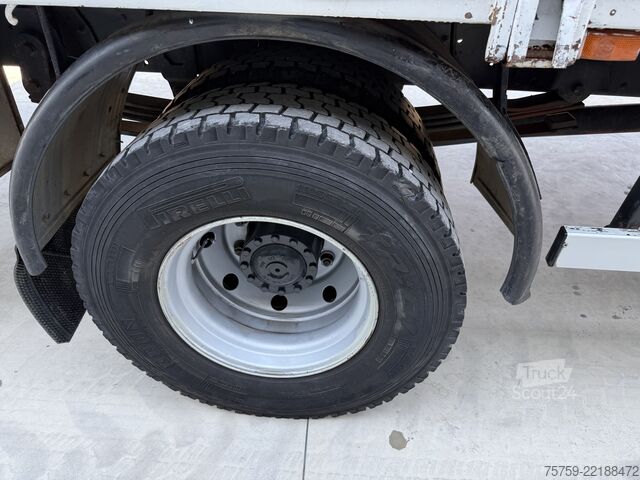 رافعة مثبتة على شاحنة Iveco Eurocargo 150E18 Pritsche+Kran Amco Veba