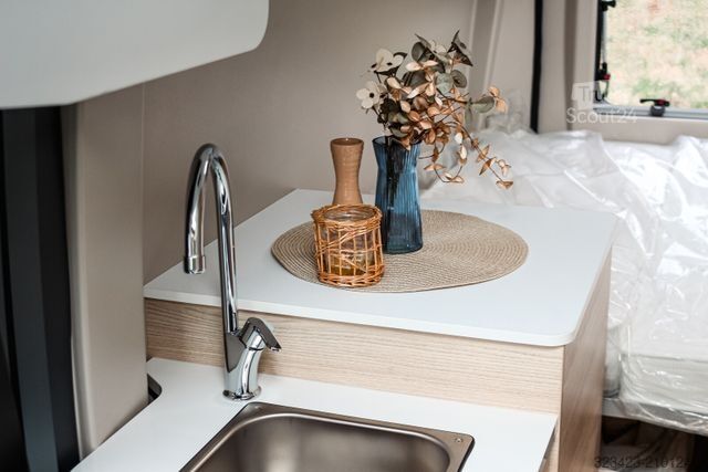 Husbil CHAUSSON Van First Line V594L Dörr Black-Edition exklusiv