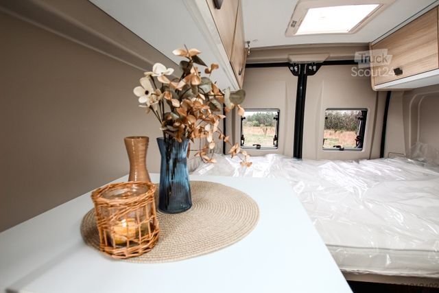 Husbil CHAUSSON Van First Line V594L Dörr Black-Edition exklusiv