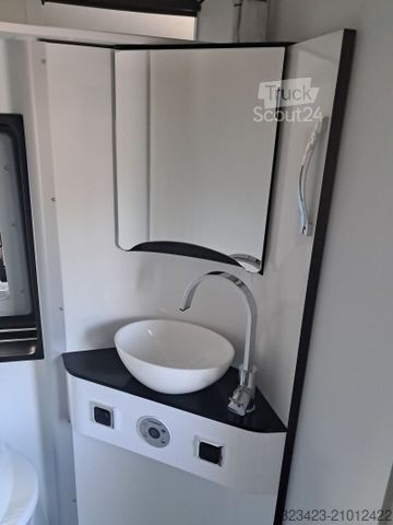 Camping-car PÖSSL Summit Prime 600 Citroen 165 PS Tageszulassung!