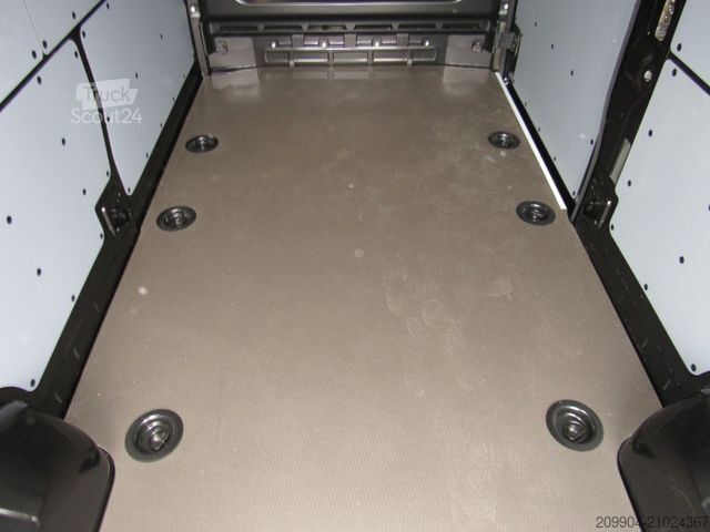 Fourgon tôlé RENAULT Master Advance L3H2 3,5 t dCi 150 PS