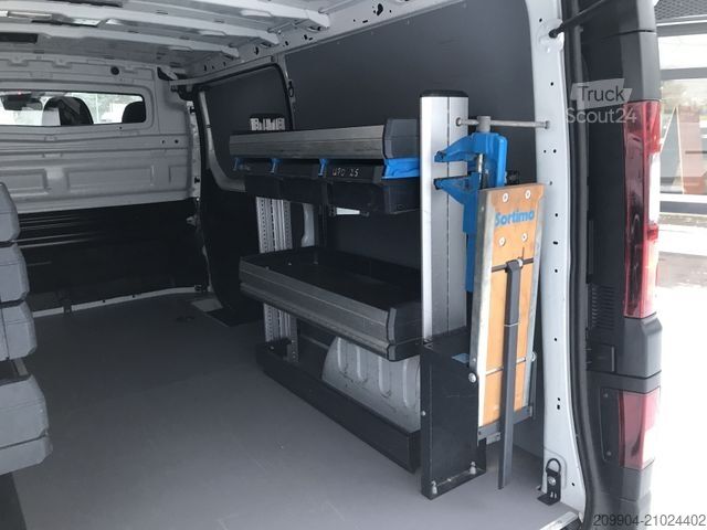 Panel van RENAULT Trafic Lkw Komfort L2H1 3,1t Blue dCi 130 ABS ES