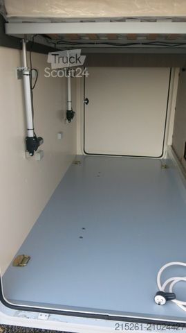 Half-integraal camper ROLLER TEAM Zefiro 266TL MR25/26 Qeens/Hubbett Raumbad Garag