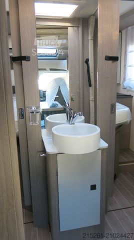 Half-integraal camper ROLLER TEAM Zefiro 266TL MR25/26 Qeens/Hubbett Raumbad Garag