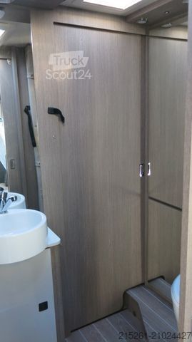 Half-integraal camper ROLLER TEAM Zefiro 266TL MR25/26 Qeens/Hubbett Raumbad Garag