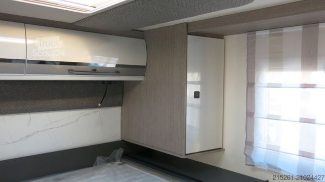 Half-integraal camper ROLLER TEAM Zefiro 266TL MR25/26 Qeens/Hubbett Raumbad Garag