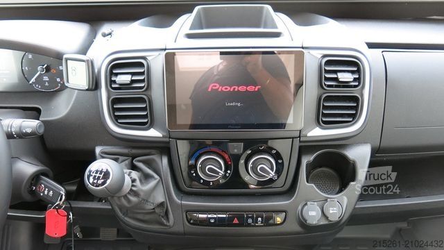 Camper van ROLLER TEAM Livingstone 2 Advance hochwertige Ausstattung!!!